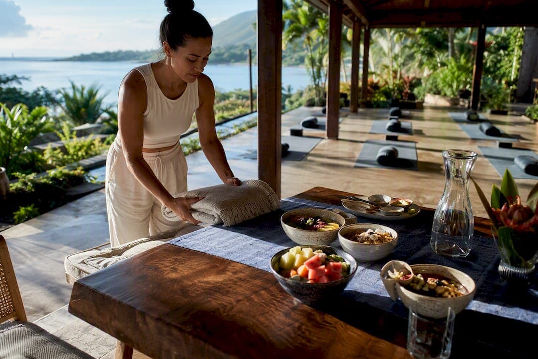 4–6 Month Marketing Plan: Yoga Retreat Templates for Hosts & Attendees